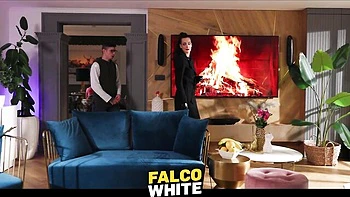 Easy-on-the-eyes beauty - milf movie - VIP 4K videos