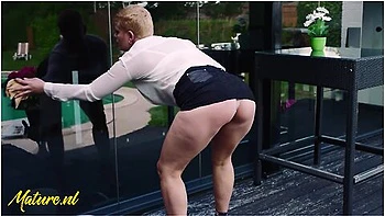 Horny Milf Valentina Babe Loves A Cock Up Her Ass videos