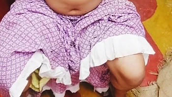 Desi Bhabhi Night Fun With A Toy videos