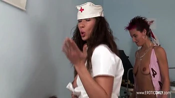 Dr.mose Puts His Fingers With Cock In Her Hole And Jerks Off videos