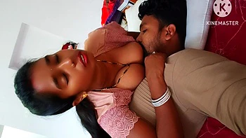 Desi College Bhabhi Hot Boobs Suking - Unknown Girl Stops My Bike, I Take Her On My Bike And Take Her Home And Kiss Her Boobs videos
