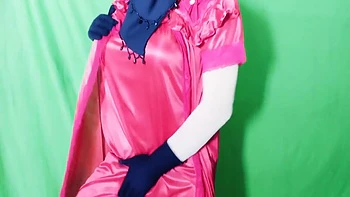 Indian Hot Beautiful Bhabhi Dancing And Having Sex Openly In Her Room videos