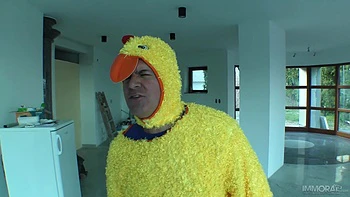 18-Year-Old Mary Monroe Gets An Anal Creampie in POV videos