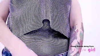 Cover-girl Queen Bees Amateur Clip videos