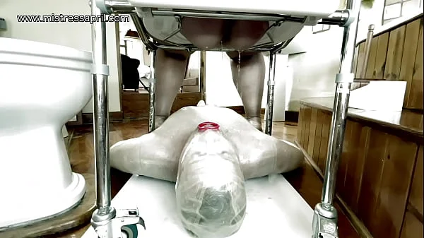 Dominatrix Mistress April - Rose Garden videos