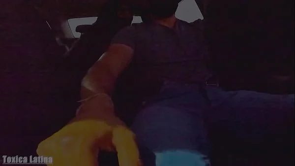 UBER AMIGA CLIENTA! SE PONE MUY CALIENTE, ME LA CHUPA Y SE SIENTA EN MI VERGA HASTA LLEGAR AL ORGASMO videos