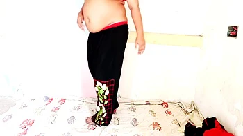 Desi Hot Solo Woman Step On Finger videos