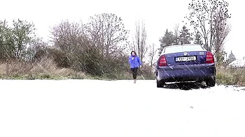 Stunning European lady Naomi Bennet likes pissing on the cam videos