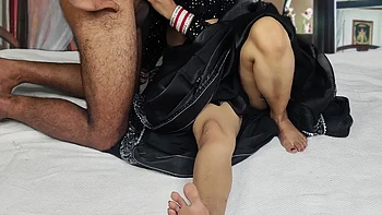Indian Desi Bhabhi Fucked Black Saree By Her Boyfrind Homemade In Hindi Audio Xxx videos
