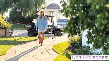 Watch innocent Van Wylde and Blake Blossom's xxx videos