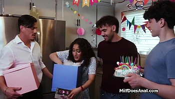 Ass Fucking Gang Nail For Slutty Milfs Bday - The Best videos