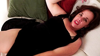 What can be hotter than nylons on sexy legs? videos