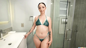 Ethan Seeks and Scarlett Rosewood enjoy a passionate evening together videos