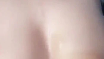 Hot Girl Massages Her Boots With Thuk videos