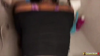 Crystel In Sports Bar - Videos - JohntronX videos