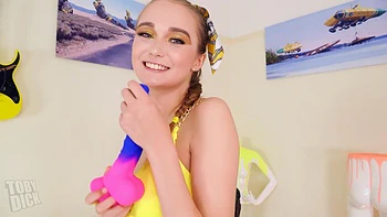 Hottie Coed Grace Lowdie Enjoys Milking Toby Dick Hard Cock! videos