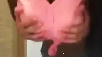 Bouncy Ass Twerk  Solo Bongacams Babe Goes Wild: Big Ass  Twerking Porn videos