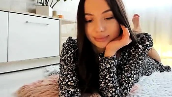 Amateur Webcam Teen Flashes Masturbates videos