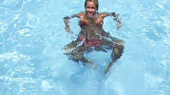 Sophie Moone shows off her nice bikini body by the poolside videos