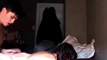 Svenska Par Har Anal Sex och Avslutar Det Med Creampie videos