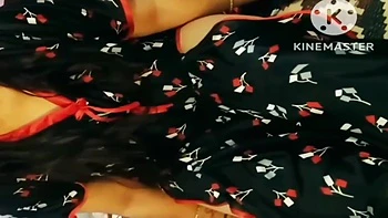 Bhabhi Boyfriend Se Baat Kar Rahi Thi Dever Ne Dekh Liya Or Pel Diya videos