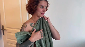 Jessy, 31, an exotic bombshell ... - Jacquie et Michel TV videos