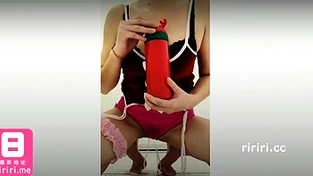 Cute Blonde Masturbates on Webcam with Toy videos