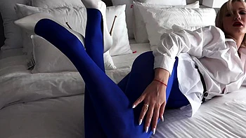 Fatty girl who loves big cocks warms up for a hardcore sex videos