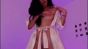 Pretty Hot Blackhaired Amateur Will Make You A Bonner: Babe, Masturbation  Cam Porn videos