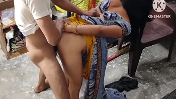 Kamwali Bai Ki Desi Chudai Padosi Stepuncle Ne Bhabhi Ko videos