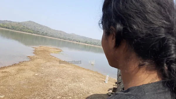 Hottest Indian Couple Sex at Outdoor - Sex at Open Public Place - River Side Sex Video in Hindi videos