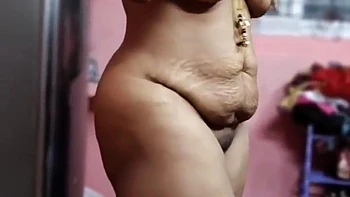 Tamil Desi Aunty Solo Hot Finguring videos
