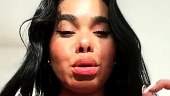 Brunette Solo Webcam Masturbation videos