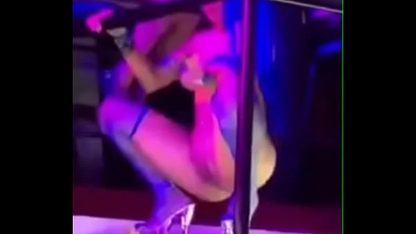 CARDI B SHOVES BOTTLE IN AND OUT OF PUSSY HOLE  IN STRIP CLUB 2024 videos