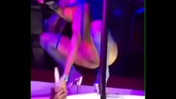 CARDI B SHOVES BOTTLE IN AND OUT OF PUSSY HOLE  IN STRIP CLUB 2024 videos