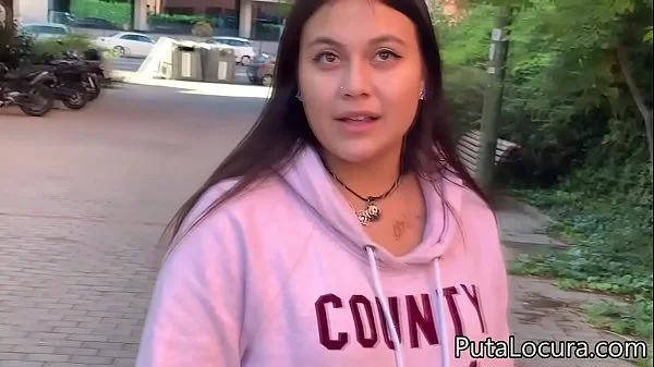 Una inocente jovencita se deja follar por dinero videos