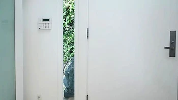 Tiny blonde teen porks her pussy with toys videos