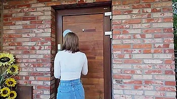 Lee Ye-jin Exceptionally Delicious Neighborhood Housewives 2025 Korean videos