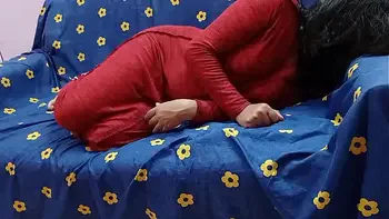 सौतेली माँ को दर्दनाक चोदा जब वो सो रही थी XXX Indian Stepmom साफ हिंदी आवाज में videos