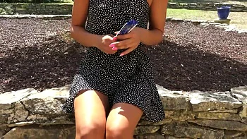 Kelly and Pam throw themselves into the unknown! - Jacquie et Michel TV videos