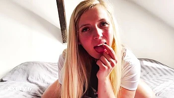 Dazzling Chloe Duval - big tits porn - XXL videos