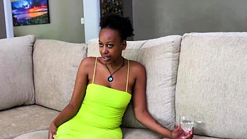 Big Tits Black Amateur Gets Her Pussy Stretched videos