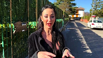 Rose, a sensual and very hard welcome! - Jacquie et Michel TV videos