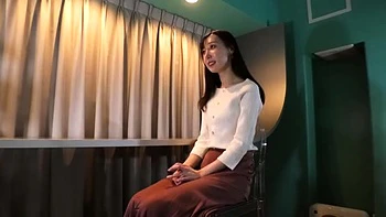 清楚な美人妻がキスから始まり乳首とオマンコ愛撫でゆっくり濡れる videos