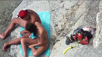 Couple mutually masturbation on the beach!: Amateur, Bongacams  Beach Sex Porn videos