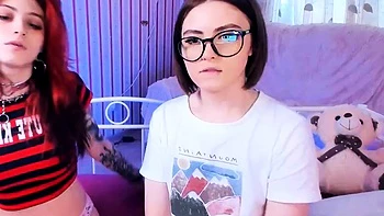 Webcam Teen masturbates and pretends you came in her mouth videos