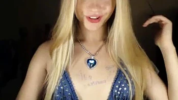 Hot Blonde Dancing and Teasing: Amateur, Bongacams  Masturbation Porn videos