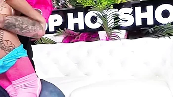 Notable Nade Nasty and Ravyn Alexa's handjob dirt videos