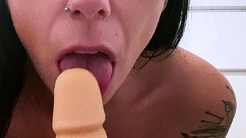 Sexy teen ebony solo toy masturbation videos
