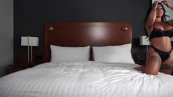 Thicc Indian Babe Yasmina Khan Gets The Big Fat Dick From Keiran Lee videos